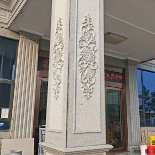 日喀则布芝麻白别墅雕刻柱子  黄金麻