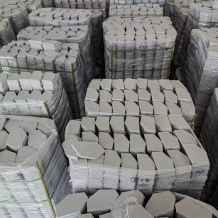 日喀则布芝麻白石材冰裂纹，碎拼。