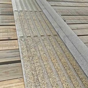 日喀则布黄金麻盲道石 盲条