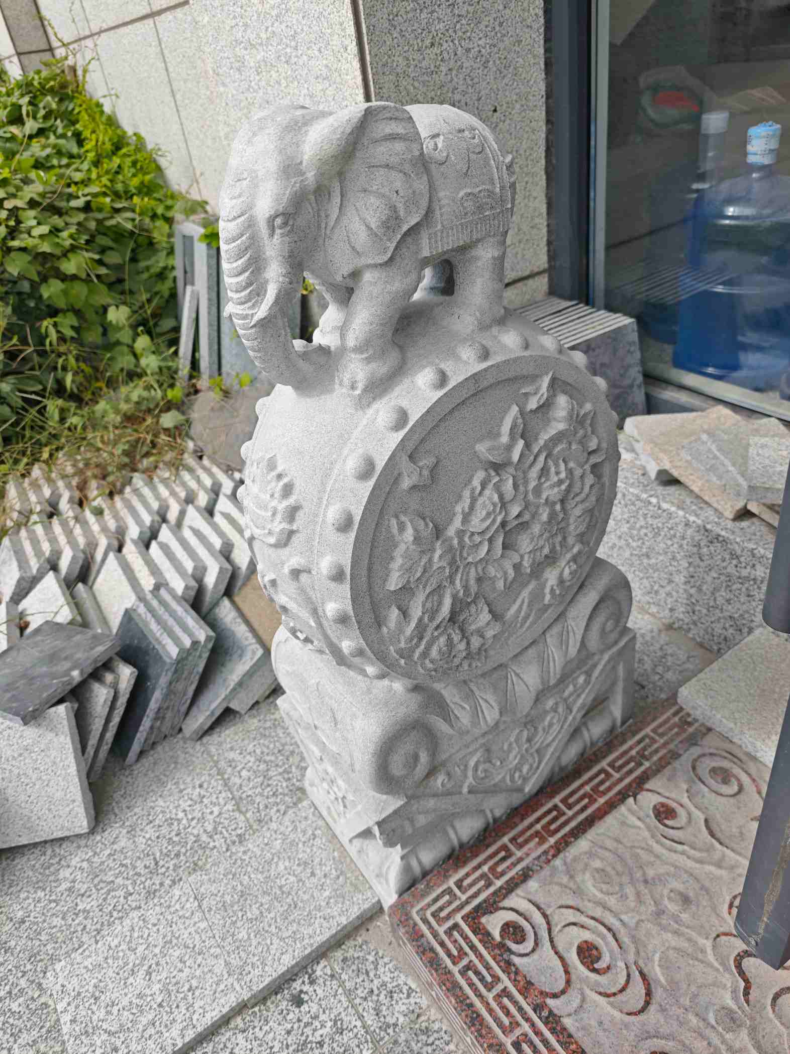 日喀则布芝麻白抱鼓石 庭院抱鼓石