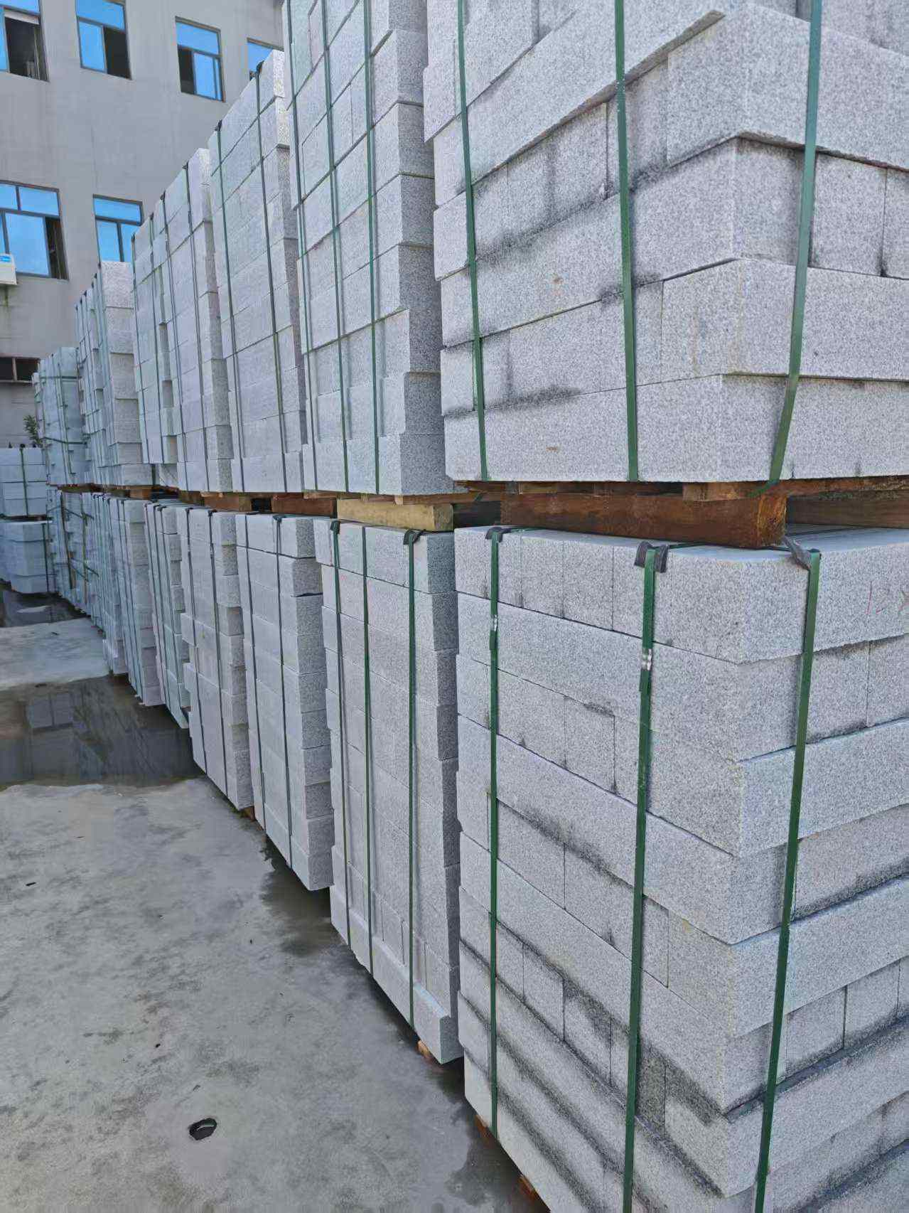 日喀则布芝麻白路牙石，路侧石