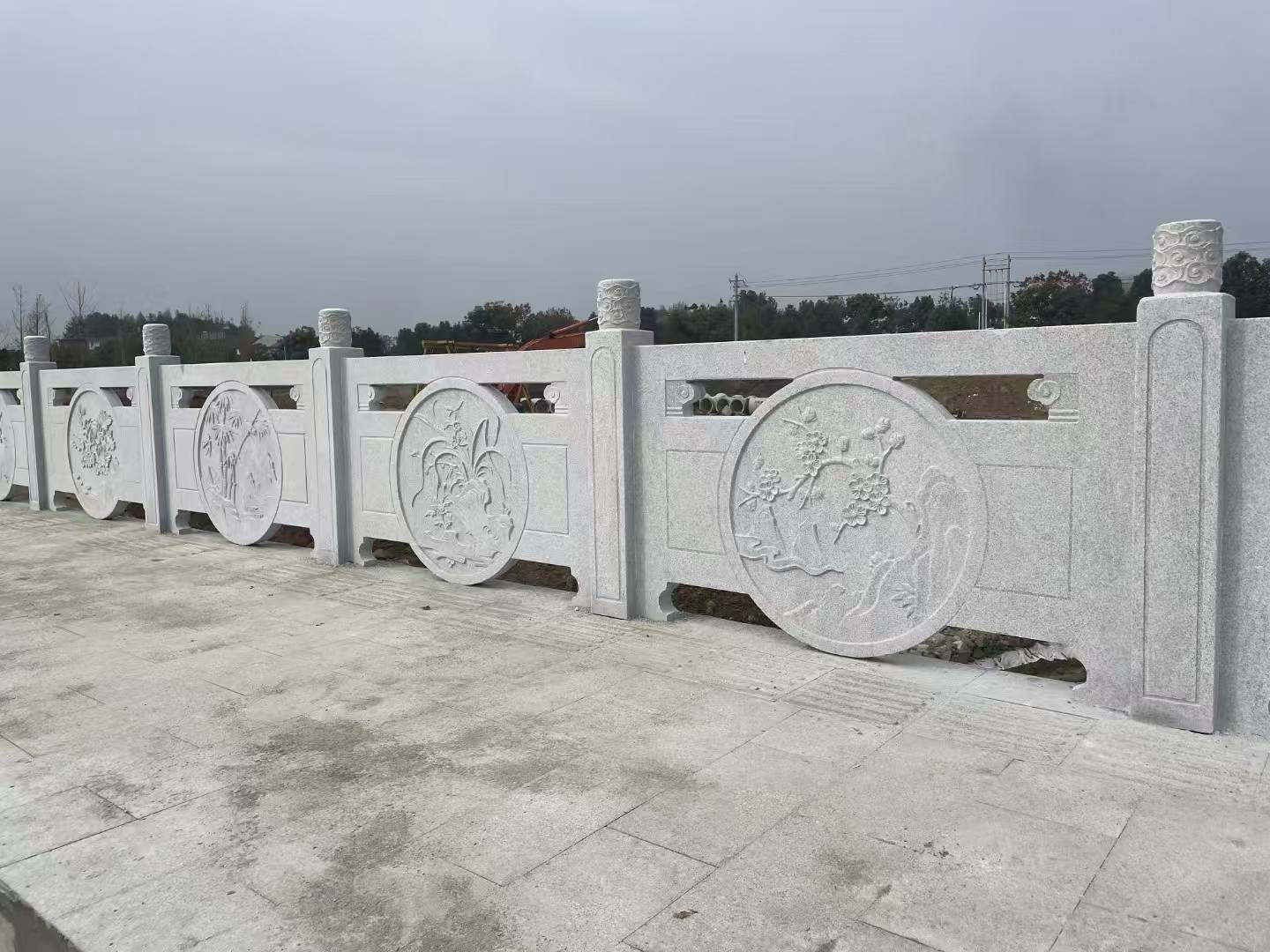 日喀则布芝麻白河道栏杆 石材栏杆